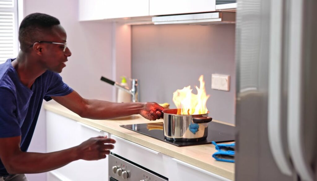 A Man Was Unaware of This Common Cause of Kitchen Fires as His Kitchen Burns